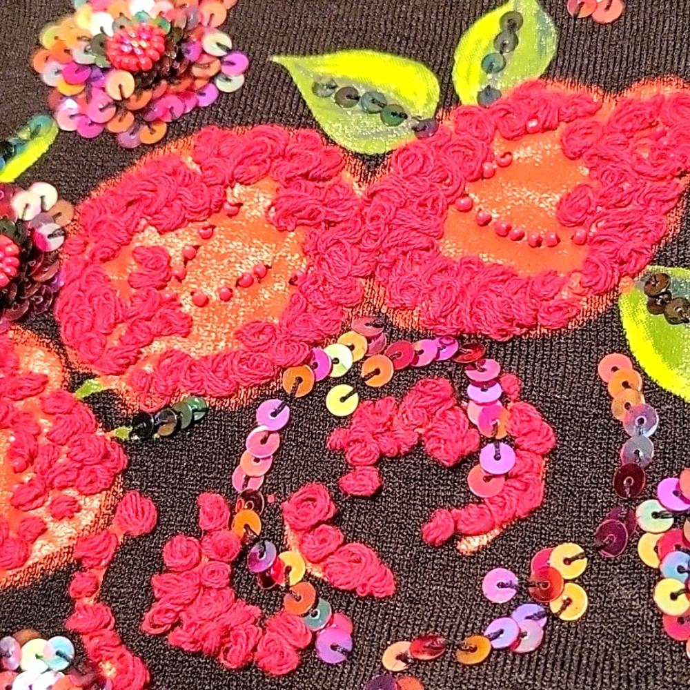 Black Sequined Embroidered Knit Top, Floral Garden Motif, *S/M - Picture 10 of 13